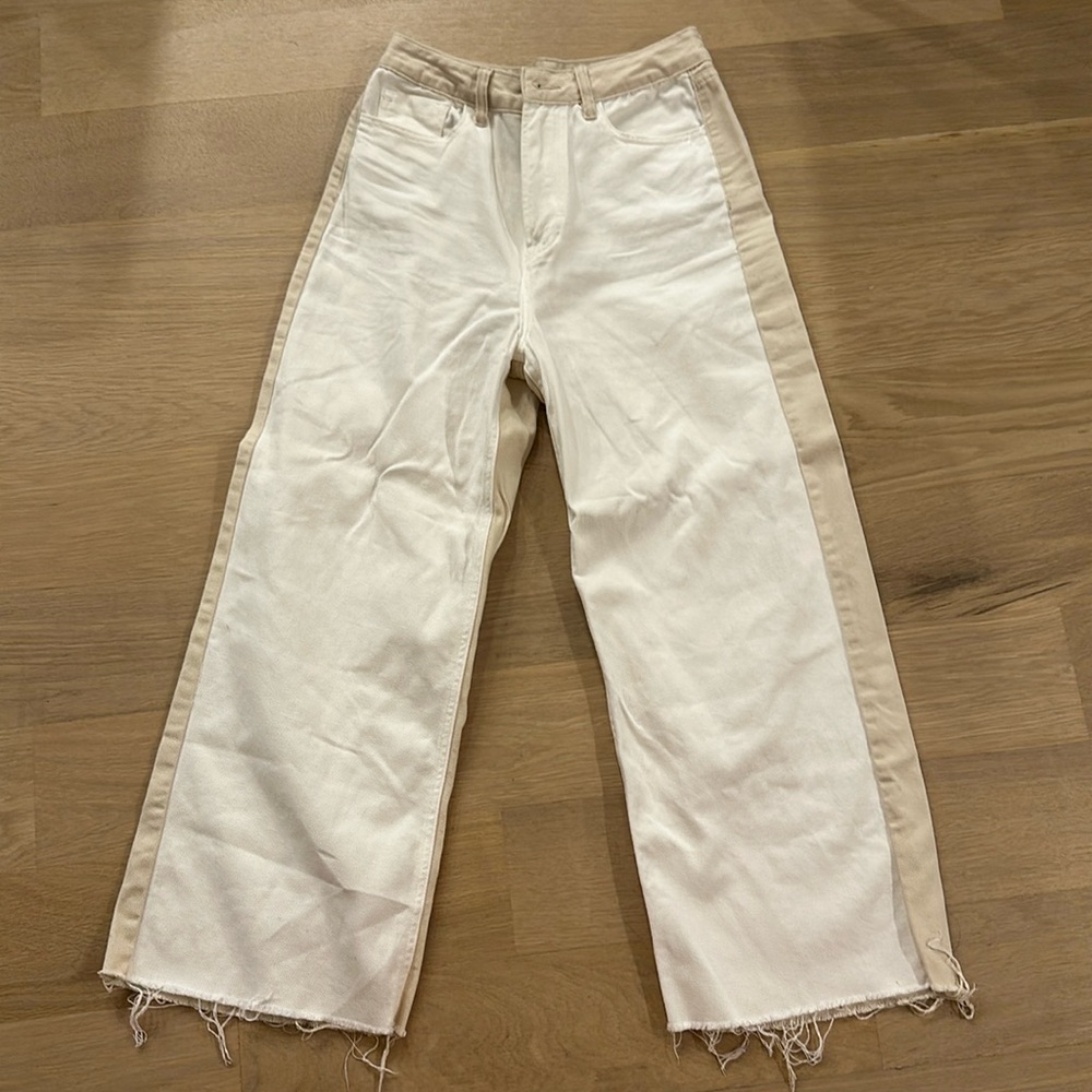 Aqua Jeans Size 28